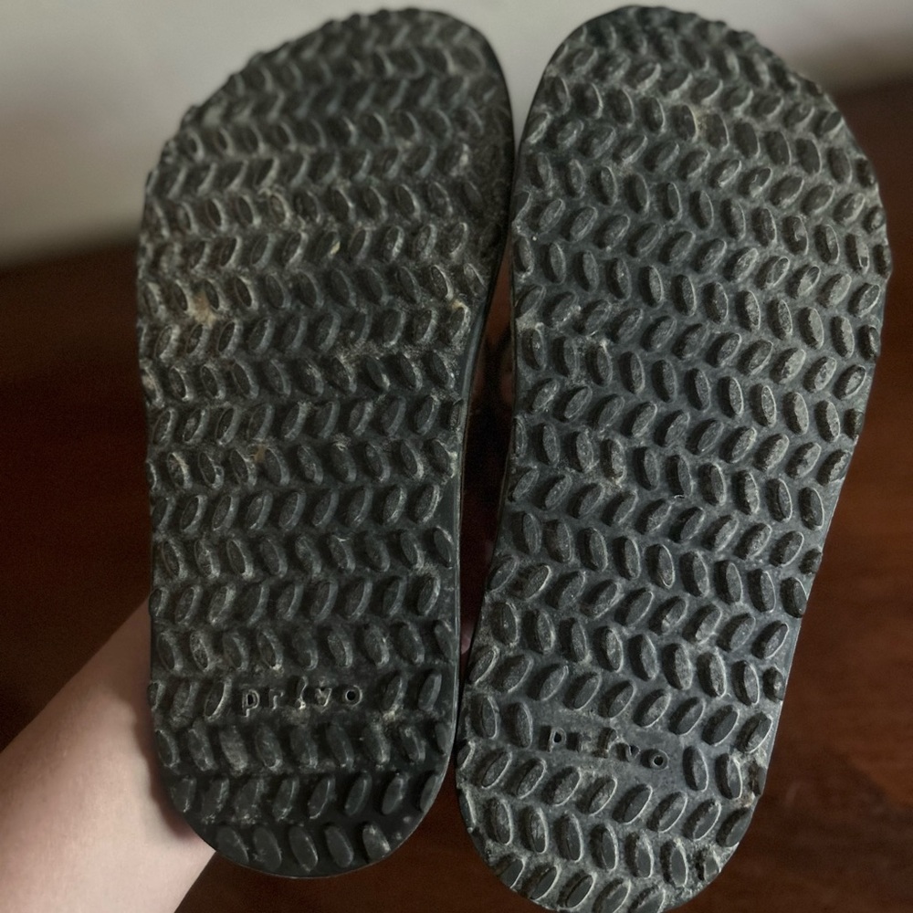 Privo Striped Leather Flip Flops - Picture 4 of 5